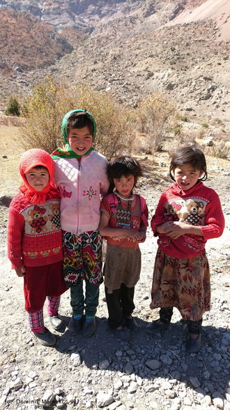Dzieci z Tadżykistanu.