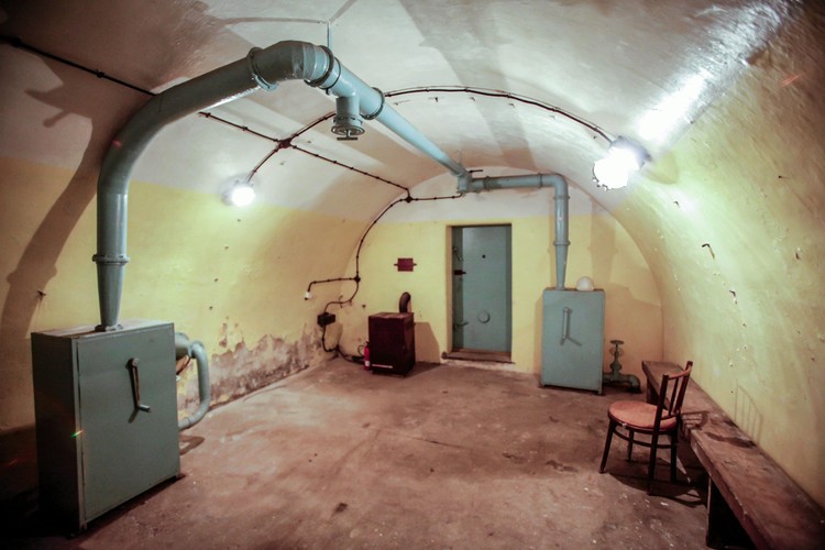 GDYNIA. Schron przeciwlotniczy pod budynkiem przy ul. Chrzanowskiego 14