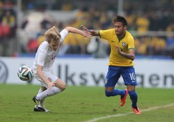 Przed MŚ 2014: Skromne wygrane Brazylii i Portugalii. Efektowni Niemcy. WIDEO