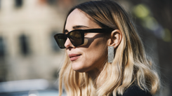 Najmodniejszy kolor włosów na wiosnę 2025. Ani blond, ani brąz