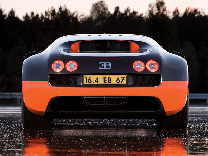 Bugatti Veyron Super Sports: pierwsze zdjęcia wersji produkcyjnej