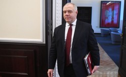 Sasin zapewnia: Nie zabraknie prądu w domach, benzyny i żywności