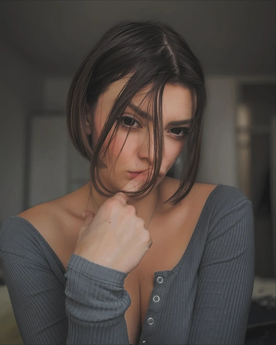 Ela Dvornik promenila frizuru