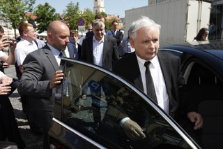 Kaczyński: głosujcie na PiS, zadajcie cios Tuskowi