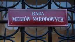 rmn odwołuje rady nadzorcze 11 regionalnych rozgłośni radiowych