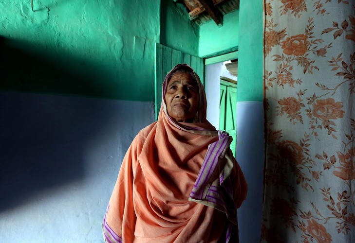 Tradycja i skręcane papierosy beedi powoli zabijają Hindusów