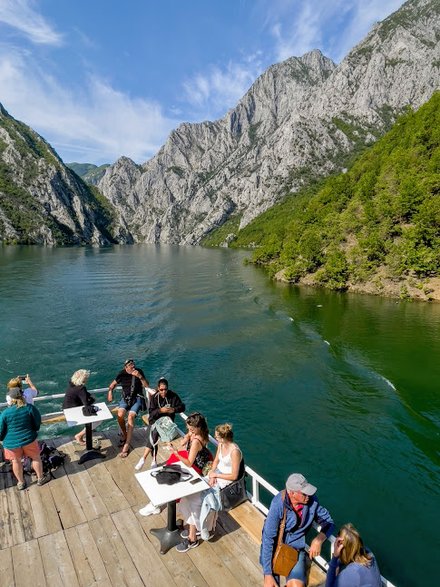 Jezioro Koman, Albania