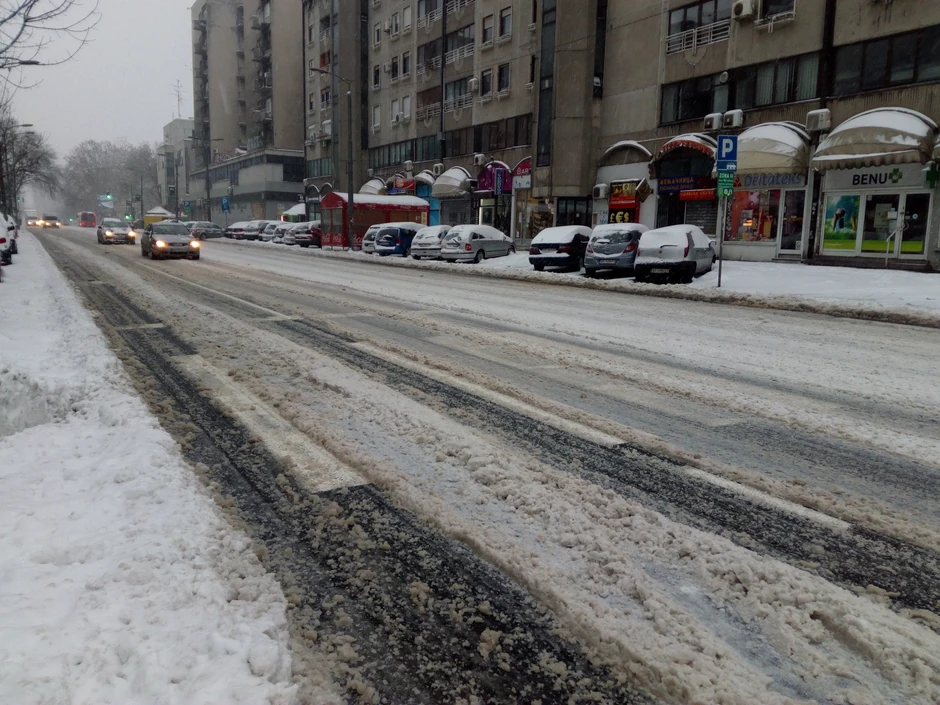 Malo sneg, malo lapavica