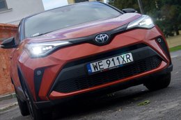 Toyota C-HR. Crossover z klasyczną hybrydą i 184 KM pod maską