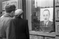 Śmierć władcy PRL wydawała się tajemnicza. Żartowano, że "zjadł ciastko z Kremlem"