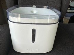 Fontanna dla kota sterowana smartfonem. TESTUJEMY urządzenie Xiaomi