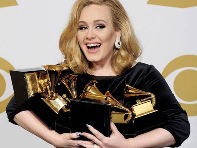 23581_AdeleGrammysHappyFeb2012AP_large