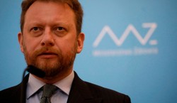 Minister zdrowia o cenach maseczek: Jeżeli wykroczą poza rozsądny zakres, będziemy je regulować