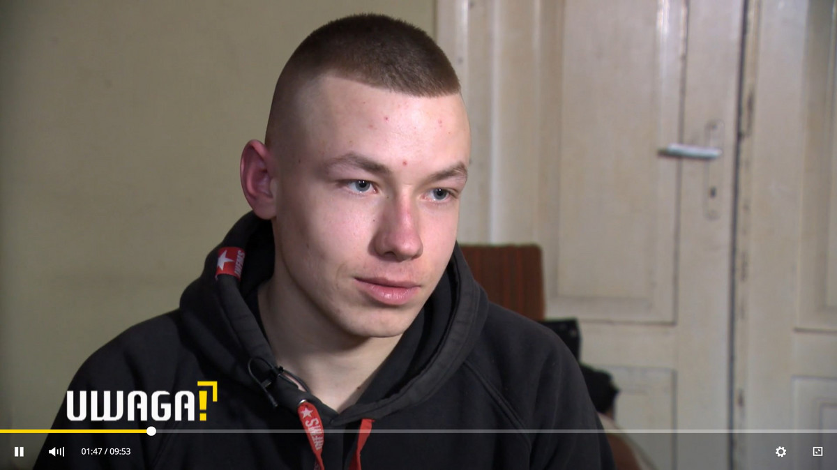 Zbyszek ma 18 lat i już jest bohaterem. Rzucił szkołę, by zbudować dom dla swojej rodziny