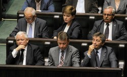 Ekspert ocenia: Przez propozycje PiS mogą wzrosnąć ceny