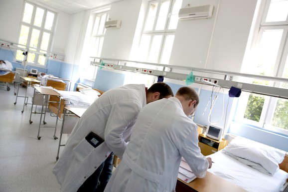 OPASNA GROZNICA HARA EVROPOM! Žarišta su u ove tri zemlje: Stručnjaci apeluju na oprez, ako primetite ovo - HITNO IDITE KOD LEKARA !