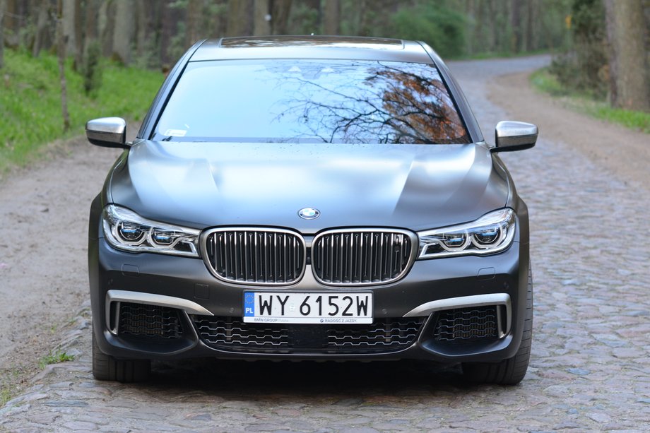 BMW M760Li xDrive