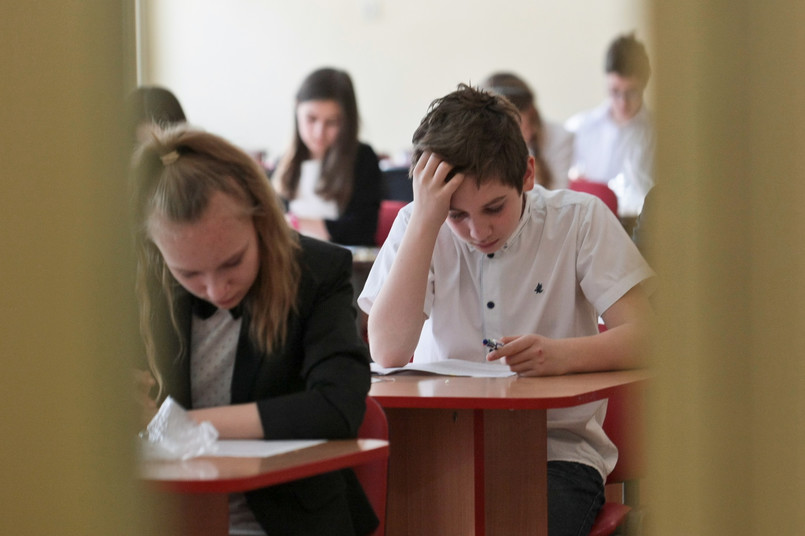 Uczniowie szkoły podstawowej nr 21 w Gorzowie Wielkopolskim piszą ogólnopolski sprawdzian dla szóstoklasistów.