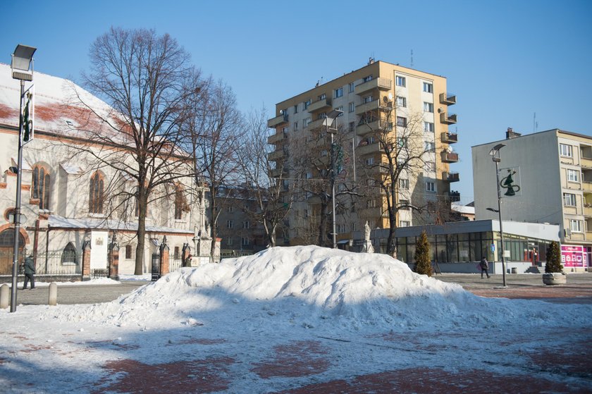 To atrakcja w Bytomiu czy pozostawiony na rynku śnieg?