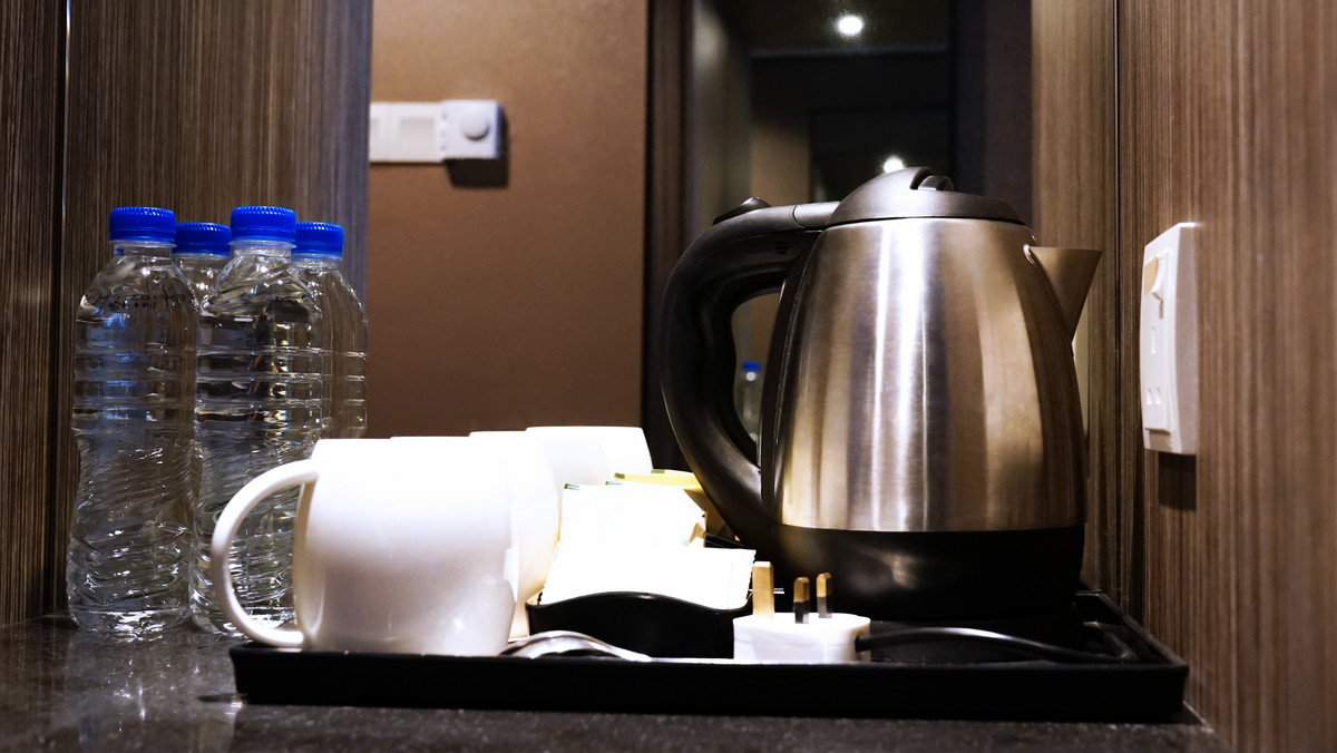 Pracownik hotelu wyjawił, co goście robią z czajnikiem. "Obrzydliwe"