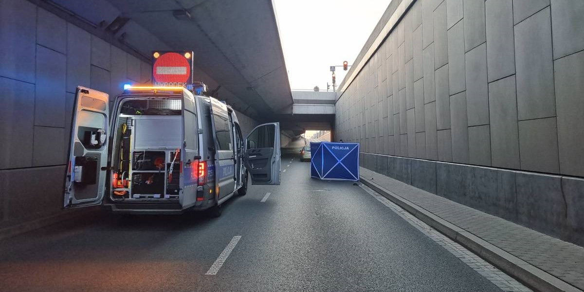 Tragiczny wypadek w Łodzi. Spadł do tunelu, gdzie przejechała go taksówka