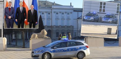 Duże siły policji przed Pałacem Prezydenckim. Trwa wyczekiwanie na Wąsika i Kamińskiego [ZDJĘCIA]