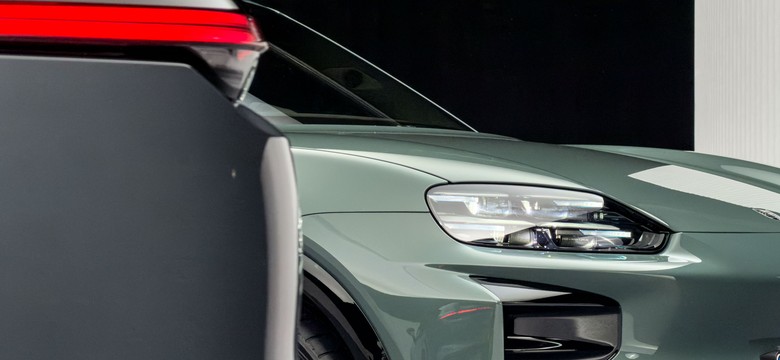 Nowy SUV Porsche wjeżdża na rynek. Ma 1156 KM i tak wygląda