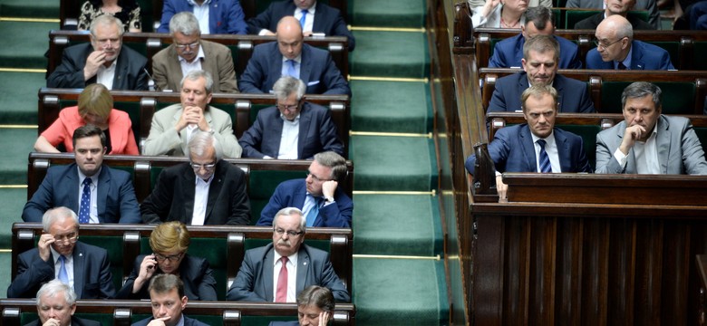 Afera podsłuchowa. PiS chce wyjaśnień premiera i nadzwyczajnego posiedzenia Sejmu
