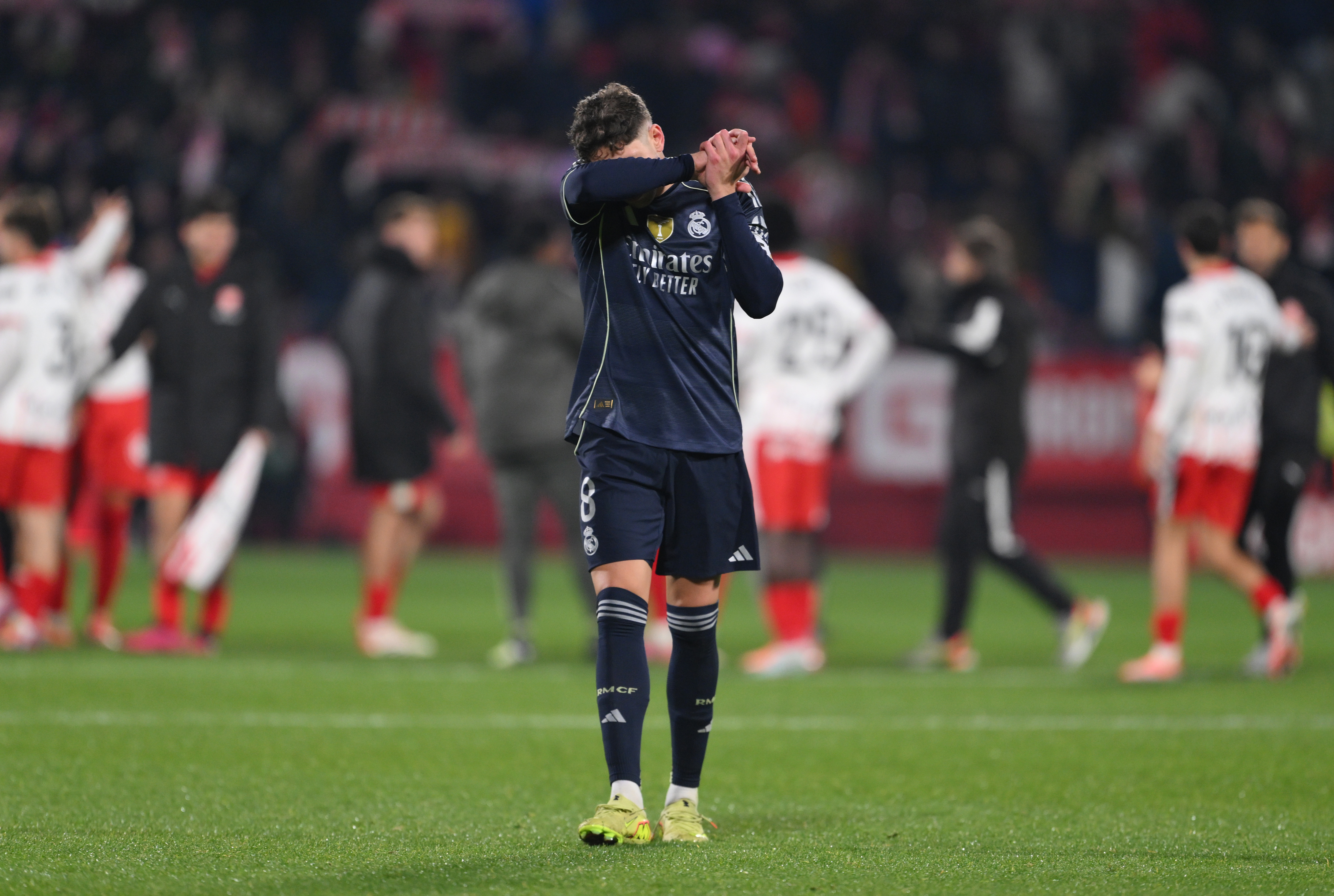 Crisis del Real Madrid: Tercer tropiezo seguido y pierde el liderato