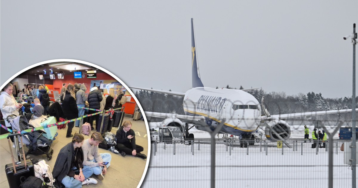 Lotnisko w Modlinie sparaliżowane. Pasażerowie mówią o chaosie. "Chyba łopatą odśnieżają to lotnisko"