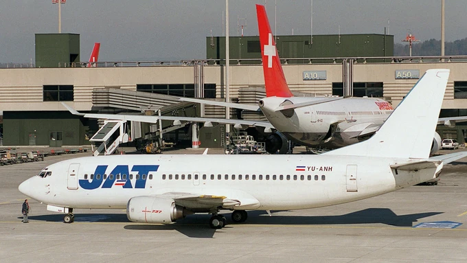 Otmica JAT-ovog aviona: Ispovest pilota nakon što su TROJICA HRVATA naoružana nožem i pištoljem otela avion pun putika i POZNATIH LIČNOSTI