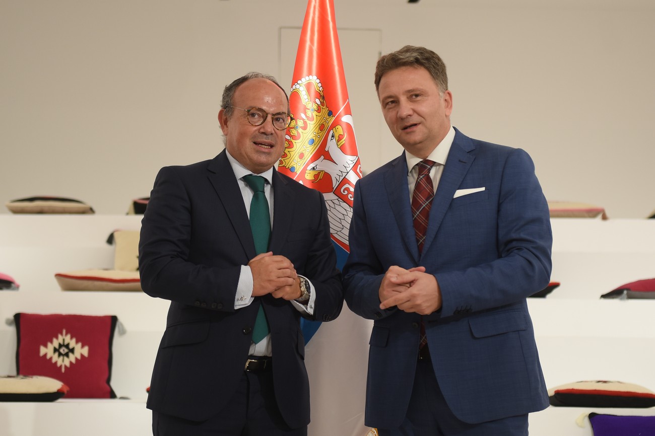 Uspešna saradnja: Korporacija Orakl i Vlada Srbije potpisali Memorandum o razumevanju