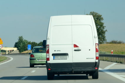 Kilkadziesiąt tysięcy "busiarzy" będzie miało problem. Mandat to 12 tys. zł