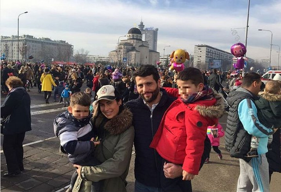 Aleksandar i Milica Šapić sa decom