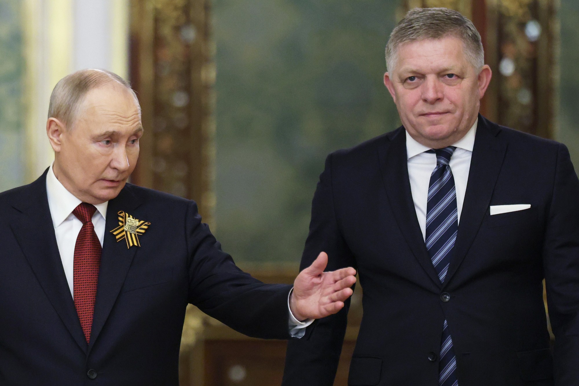 Premiér Robert Fico s Putinom v Moskve.