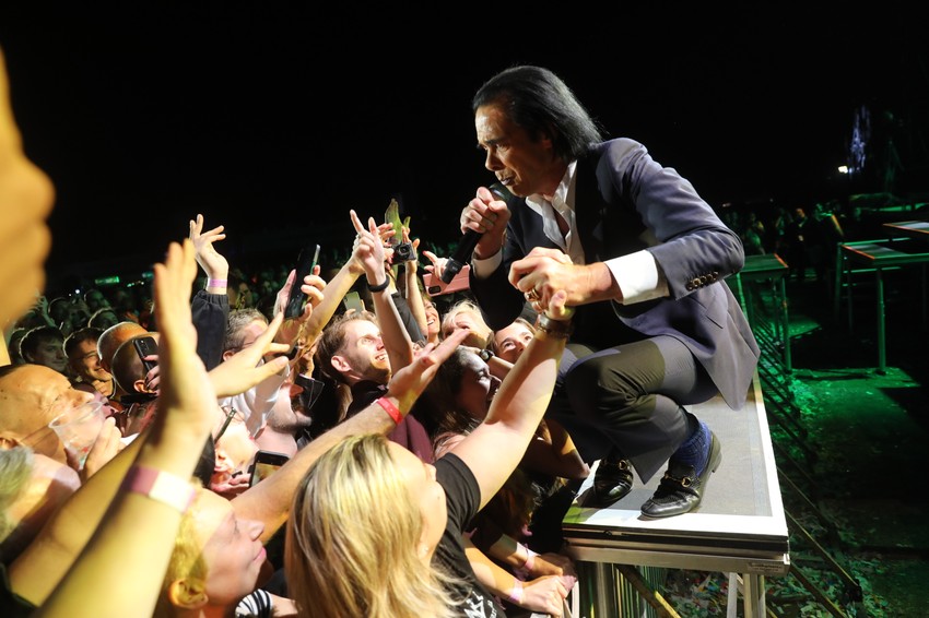 Nik Kejv na glavnoj bini Exit festivala