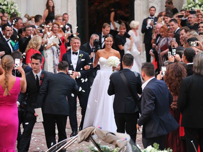 Bastijan Švajnštajger i Ana Ivanović posle crkvenog venčanja u Veneciji 2016. godine 