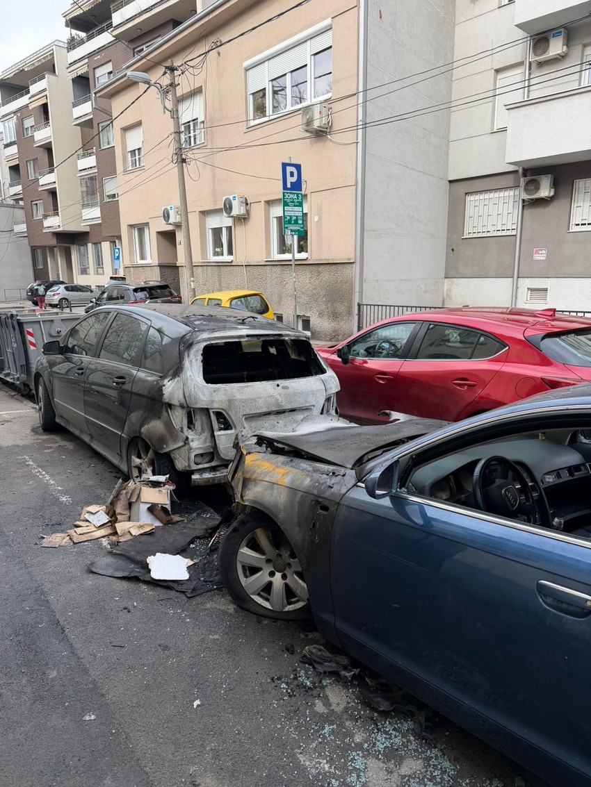 Zapaljen automobil na Vračaru