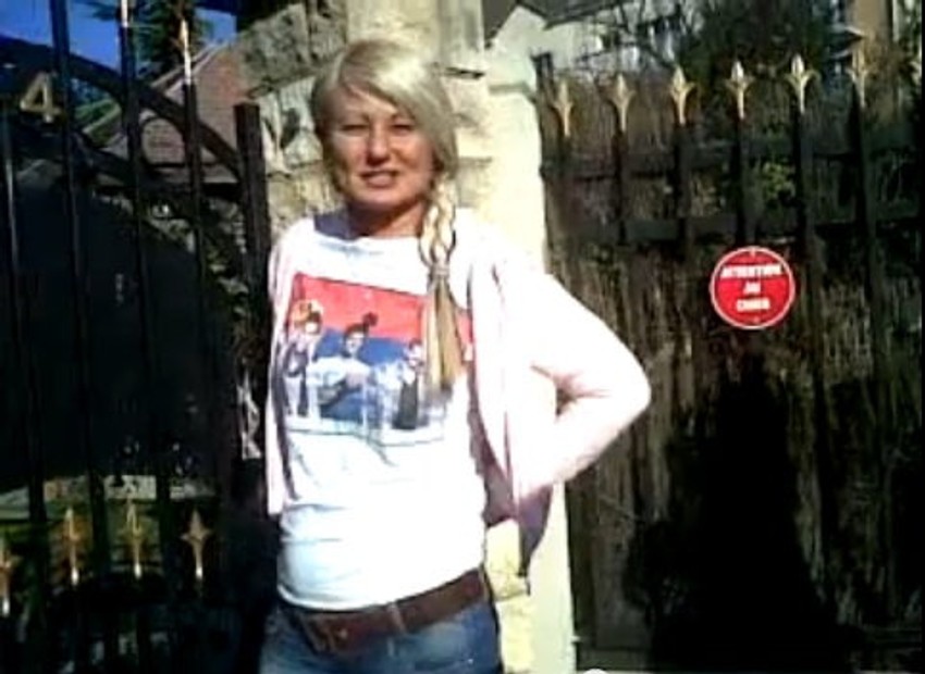 Prvo su naučili da psuju, pa onda da govore srpski, kaže Željkova i Žarkova majka