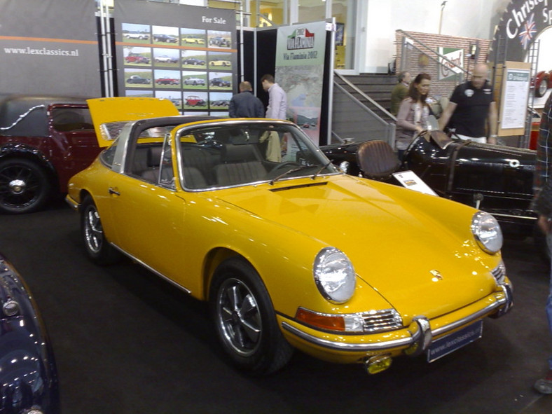 Techno-Classica Essen – oldtimery na salonie