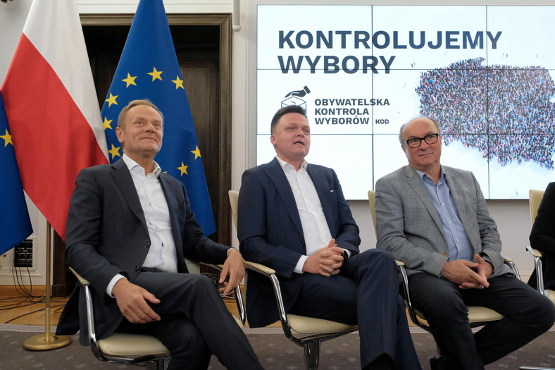 Przewodniczący Platformy Obywatelskiej Donald Tusk, lider ugrupowania Polska 2050 Szymon Hołownia i współprzewodniczący Nowej Lewicy Włodzimierz Czarzasty