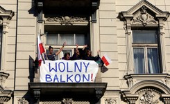 Pierwszy marsz KOD po wakacjach. Zobacz, co działo się na ulicach Warszawy [ZDJĘCIA]