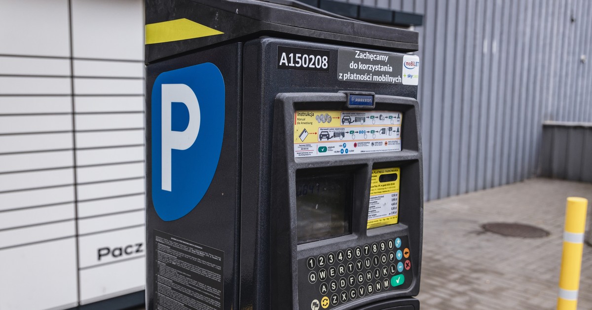 Rewolucja w opłatach za parkowanie. Sejm: wjeżdżasz do miasta, masz zapłacić. ile? tyle, ile zechcą radni