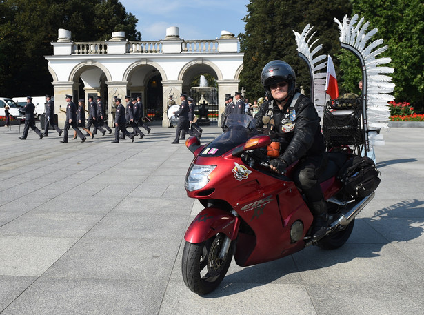 Z Warszawy wyruszył XVI Międzynarodowy Motocyklowy Rajd Katyński