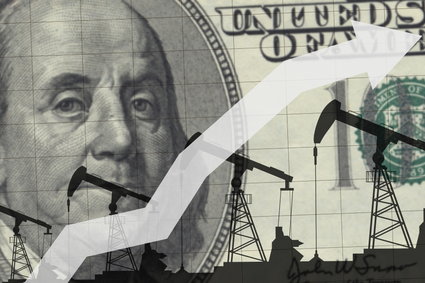 Ropa naftowa drożeje. Zapasy surowca w USA spadły