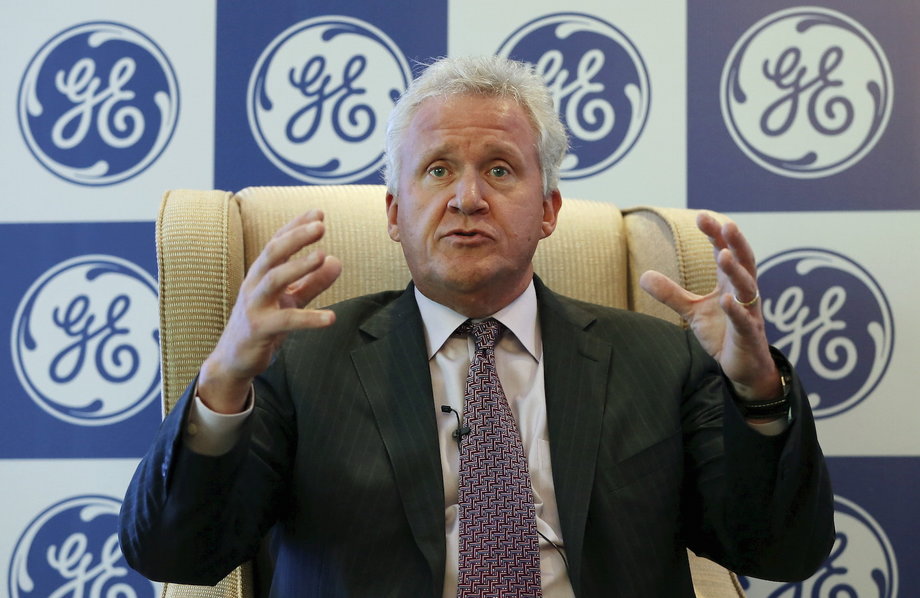 General Electric Co Chairman Jeff Immelt gestures as he answers a question during a news conference in New Delhi, India, September 21, 2015.