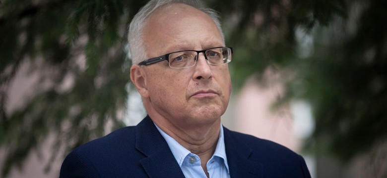 Prof. Flisiak: To już nie jest COVID-19, a COVID-22. Co to oznacza?