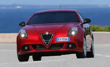 ALFA ROMEO Giulietta Standard 1.4 16V 120KM 88KW