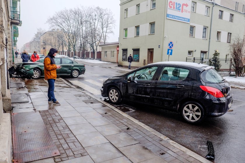 Wypadek na 6 Sierpnia przy Strzelców Kaniowskich w Łodzi