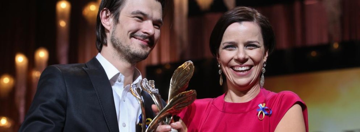 Aktor Dawid Ogrodnik, który odebrał nagrodę w kategorii Najlepsza Główna Rola Męska za rolę w filmie "Chce się żyć" i aktorka Agata Kulesza, która odebrała nagrodę w kategorii Najlepsza Główna Rola Kobieca za rolę w filmie "Ida".